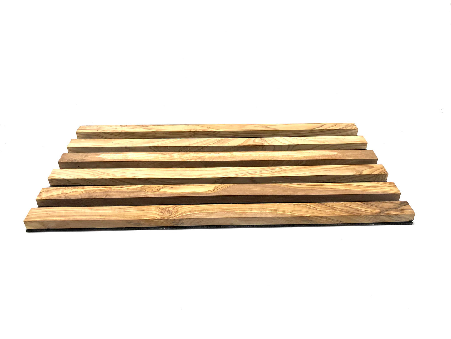 Schneidebrett aus Olivenholz mit Krümelrillen – ca. 40 x 20 cm – auch als Topfuntersetzer nutzbar